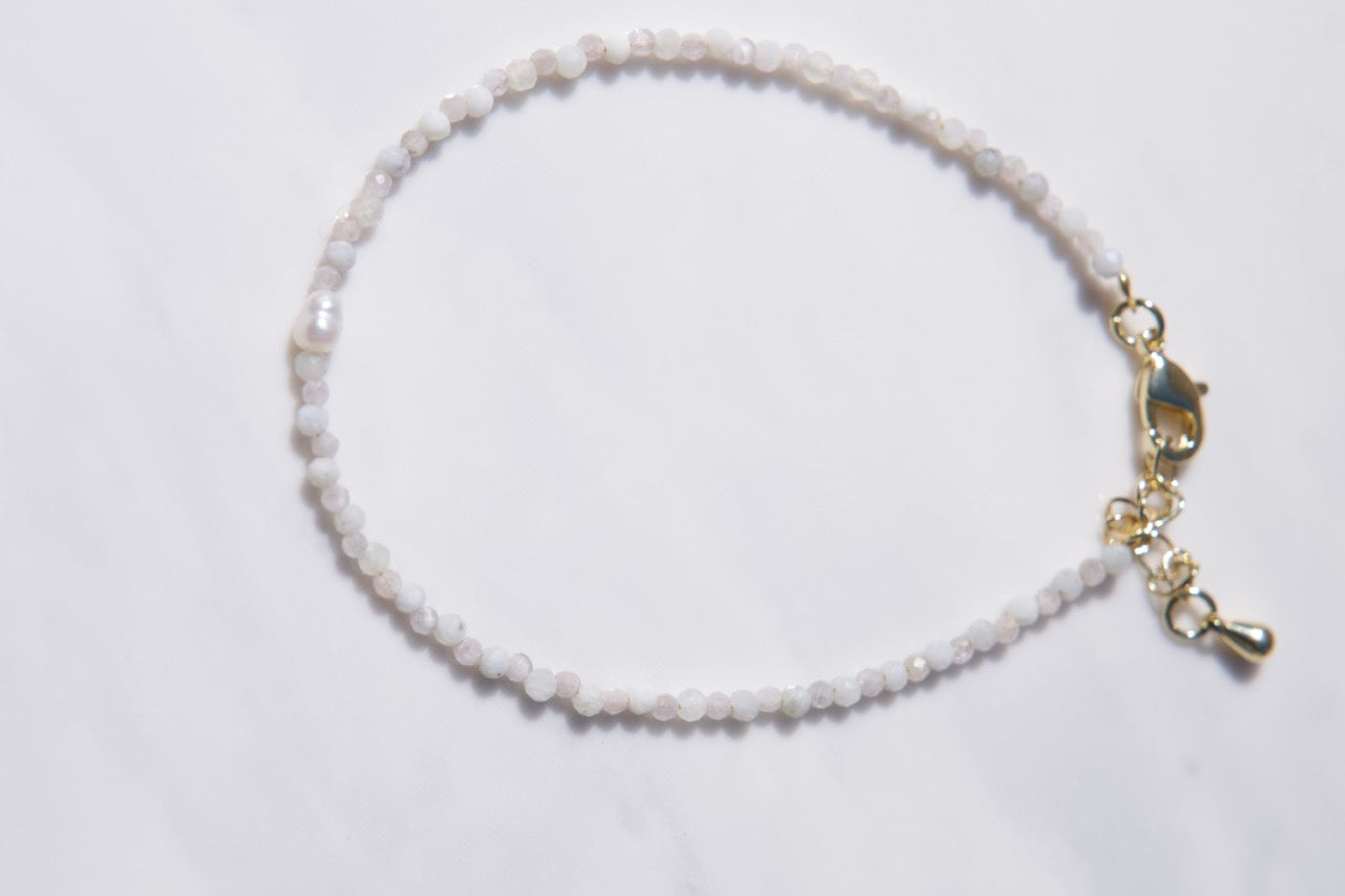 Sunlit Serenity Bracelet