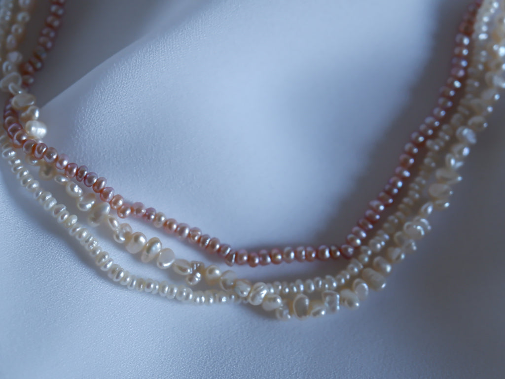 Aurora Threads Choker