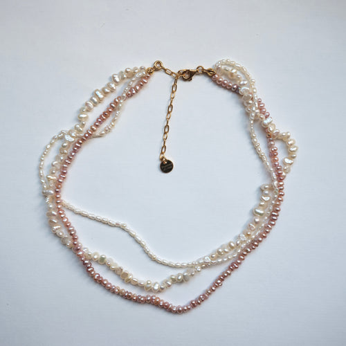 Aurora Threads Choker